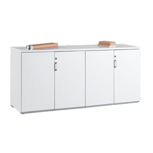 Configuration d'armoires modulaires dans un bureau moderne